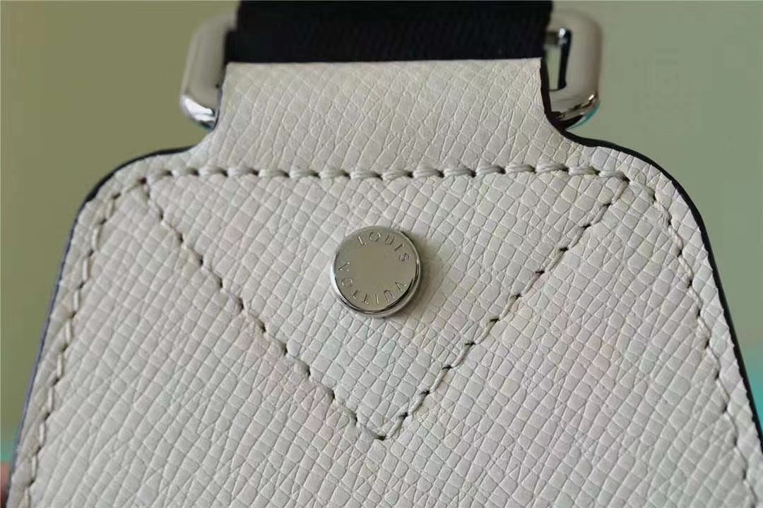 Túi xách nam Louis Vuitton siêu cấp TXSC1875 z2839247593832 a643ccd677c5a0358e57d75c07914b0e 510x340 - Túi xách nam Louis Vuitton siêu cấp TXSC1875