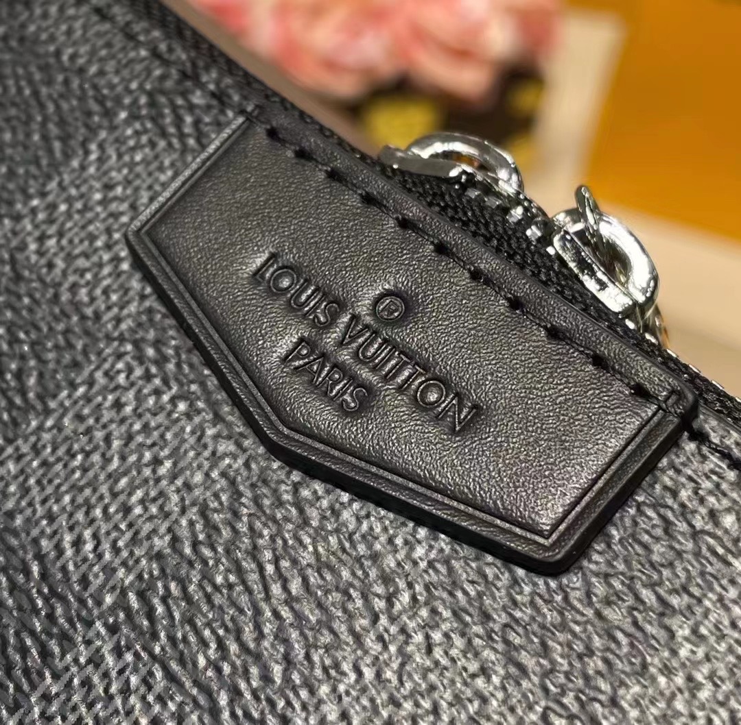 Túi xách nam Louis Vuitton siêu cấp TXSC1881 z2850142141400 445a7bcaca344afc6c272574231314c4 510x500 - Túi xách nam Louis Vuitton siêu cấp TXSC1881