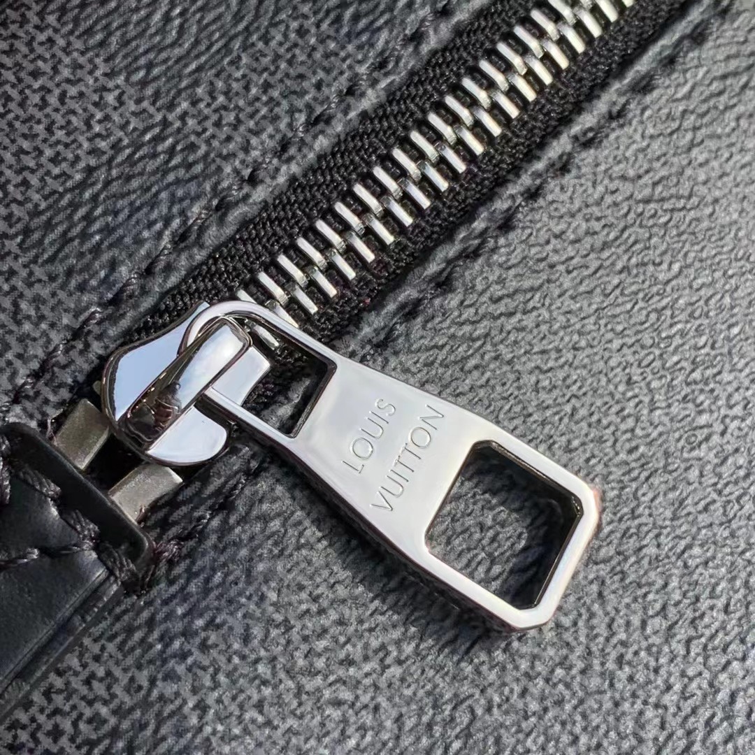 Túi xách nam Louis Vuitton siêu cấp TXSC1882 z2850142898917 386c632bc7e0e93a7e83e85bd06de593 510x510 - Túi xách nam Louis Vuitton siêu cấp TXSC1882