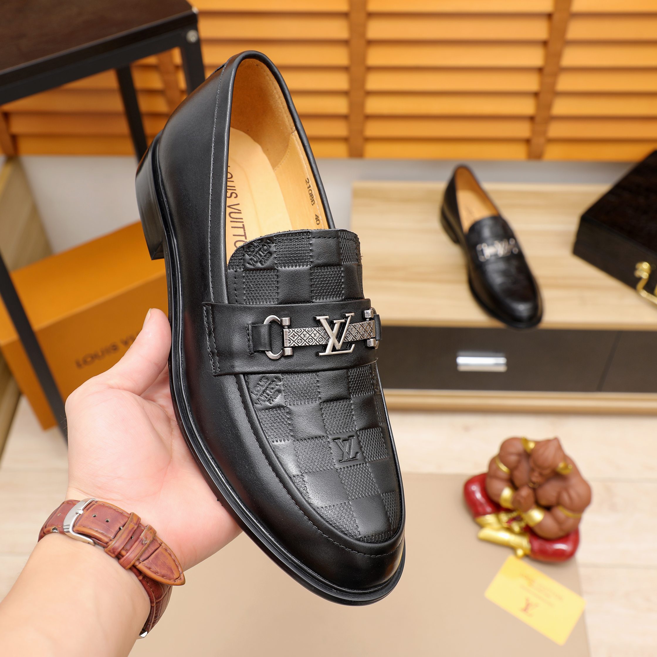 Giày Nam Louis Vuitton Siêu Cấp GNLV1888 z2868256814295 dfcf606a0e5280a1ad4d9b4b0b444fb1 510x510 - Giày Nam Louis Vuitton Siêu Cấp GNLV1888
