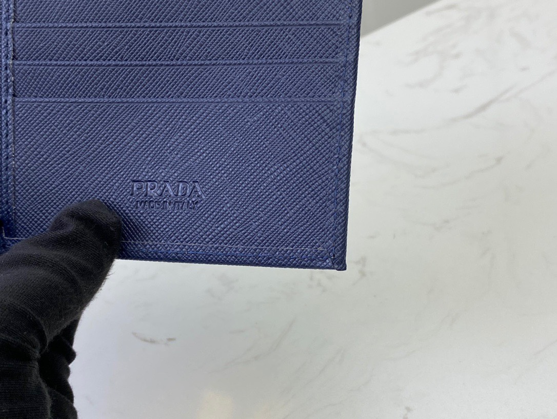 Ví nam Prada Siêu Cấp VNSC1916 z2904075740835 7dc02906da1702a5b55280f6e558808a 510x383 - Ví nam Prada Siêu Cấp VNSC1916