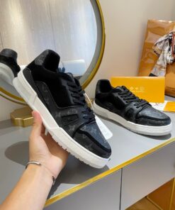 Giày Nam Louis Vuitton Siêu Cấp GNLV1961 z2956474304540 e778feab1633b7b56c7c143dab09d9a9 247x296 - Giày Nam Louis Vuitton Siêu Cấp GNLV1961