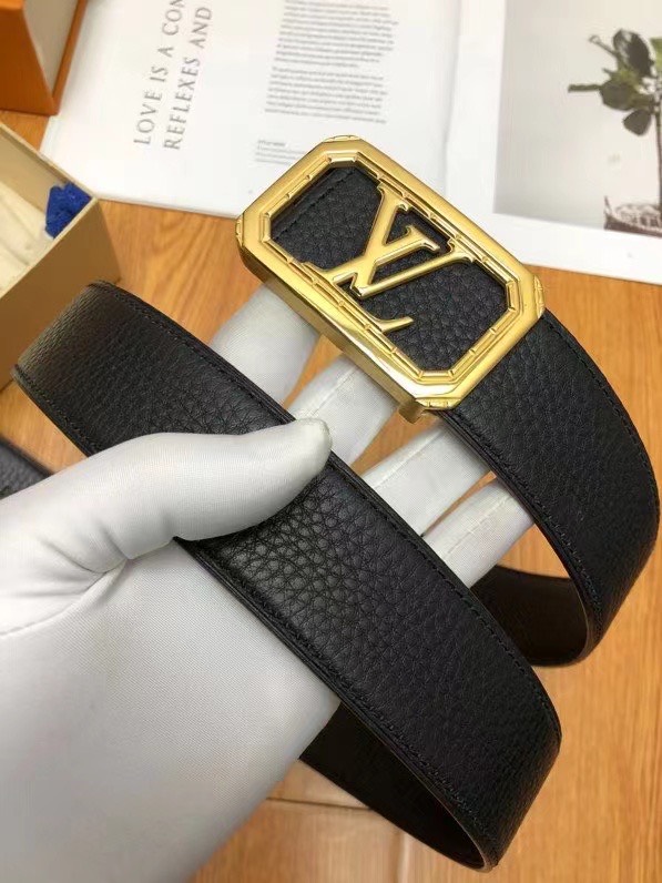 Thắt lưng nam Louis Vuitton siêu cấp TLSC2005 z2981797544139 d0e63bae4cab0d52f003e4132a7609ce 510x680 - Thắt lưng nam Louis Vuitton siêu cấp TLSC2005