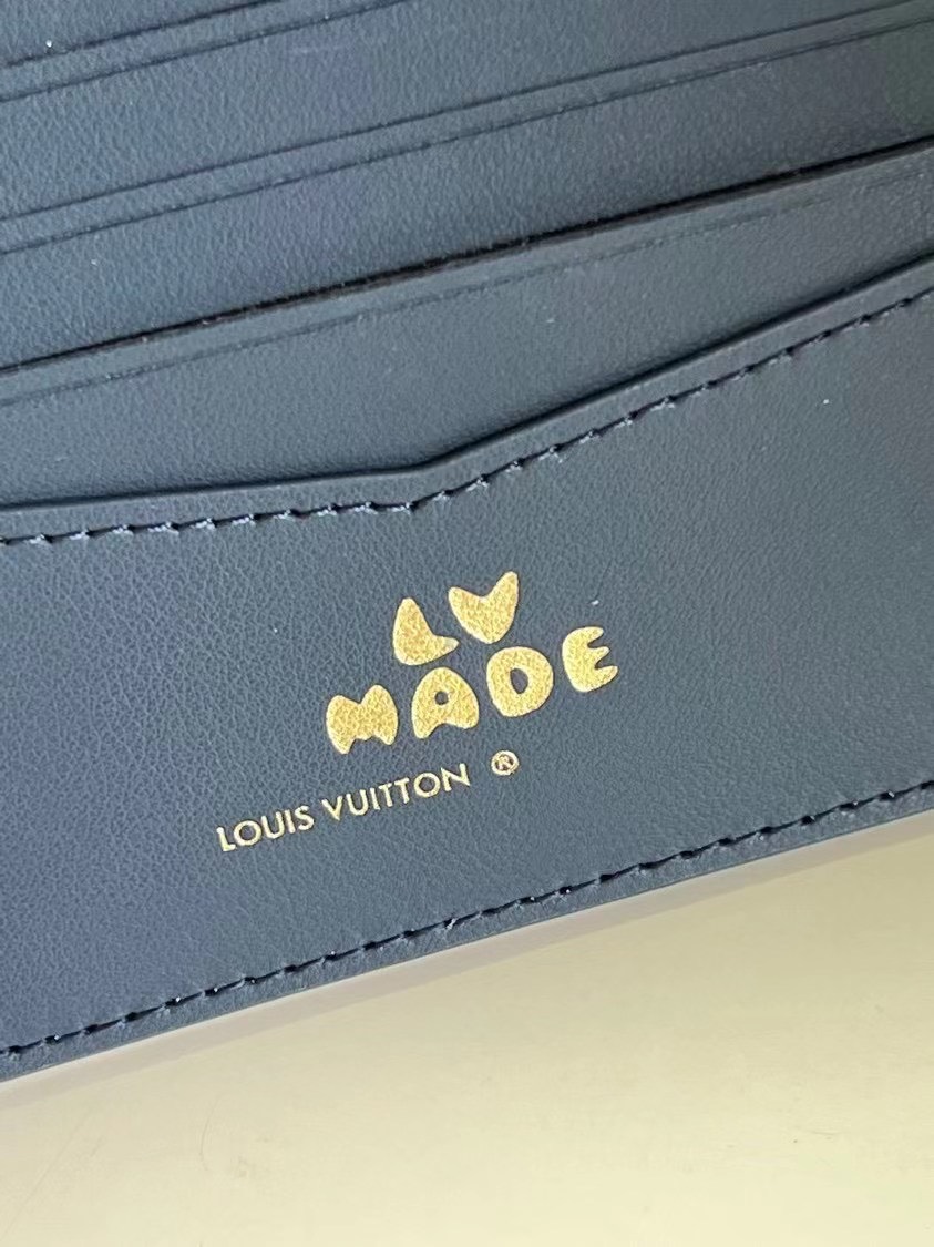 Ví nam Louis Vuitton siêu cấp VNSC2009 z2981847241306 654ddf3a5c3526601422b7daf1cb679a 510x681 - Ví nam Louis Vuitton siêu cấp VNSC2009
