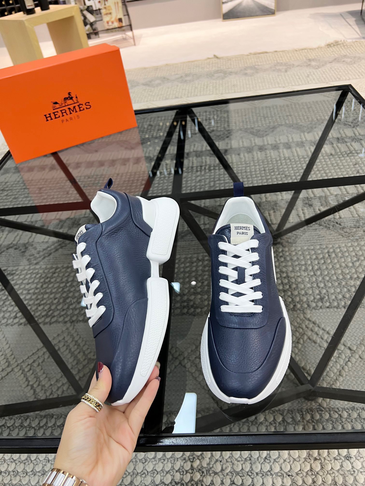 Giày Nam Hermes Siêu Cấp GNH2018 z2996244627136 2984db0f6267832c3615663fb3d91273 510x680 - Giày Nam Hermes Siêu Cấp GNH2018