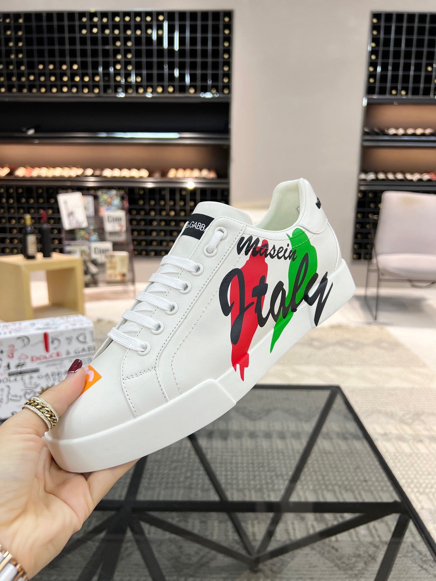 Giày nam Dolce Gabbana Siêu Cấp MSSC2024 z2996259667724 de65be70bd03a8d448c7d90f8d64981f 510x680 - Giày nam Dolce Gabbana Siêu Cấp MSSC2024