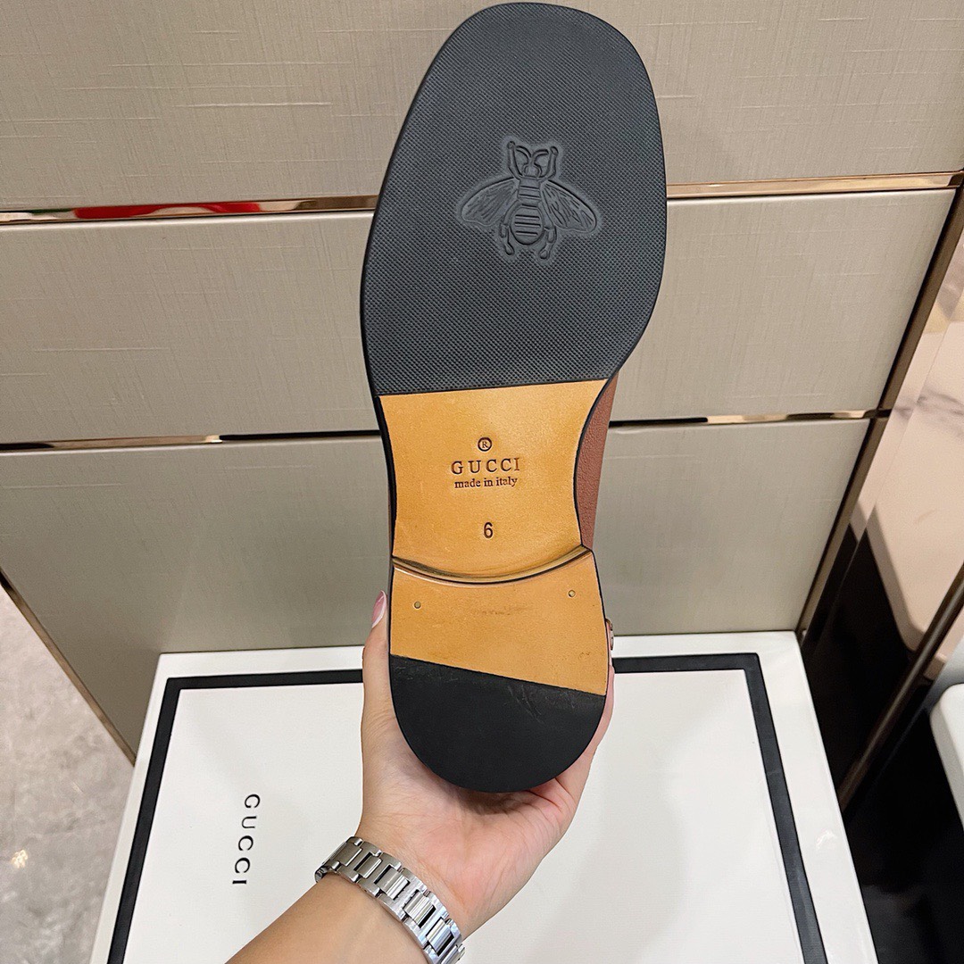 Giày nam Gucci siêu cấp GNSC2027 z2996300250779 a237d47d0db7f81f5d7b9e80a9e89930 510x510 - Giày nam Gucci siêu cấp GNSC2027
