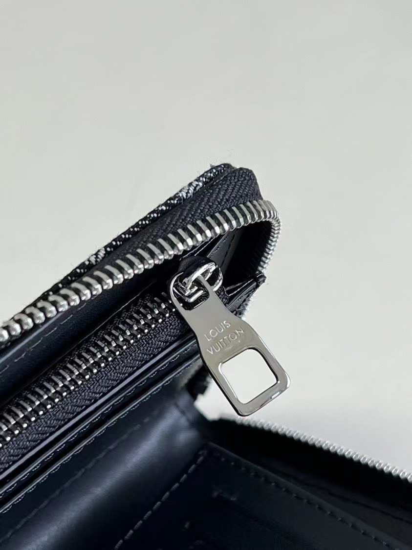 Ví nam Louis Vuitton siêu cấp VNSC2049 z3004256868117 facf8a724be771cb0a399b67373c6b29 510x681 - Ví nam Louis Vuitton siêu cấp VNSC2049