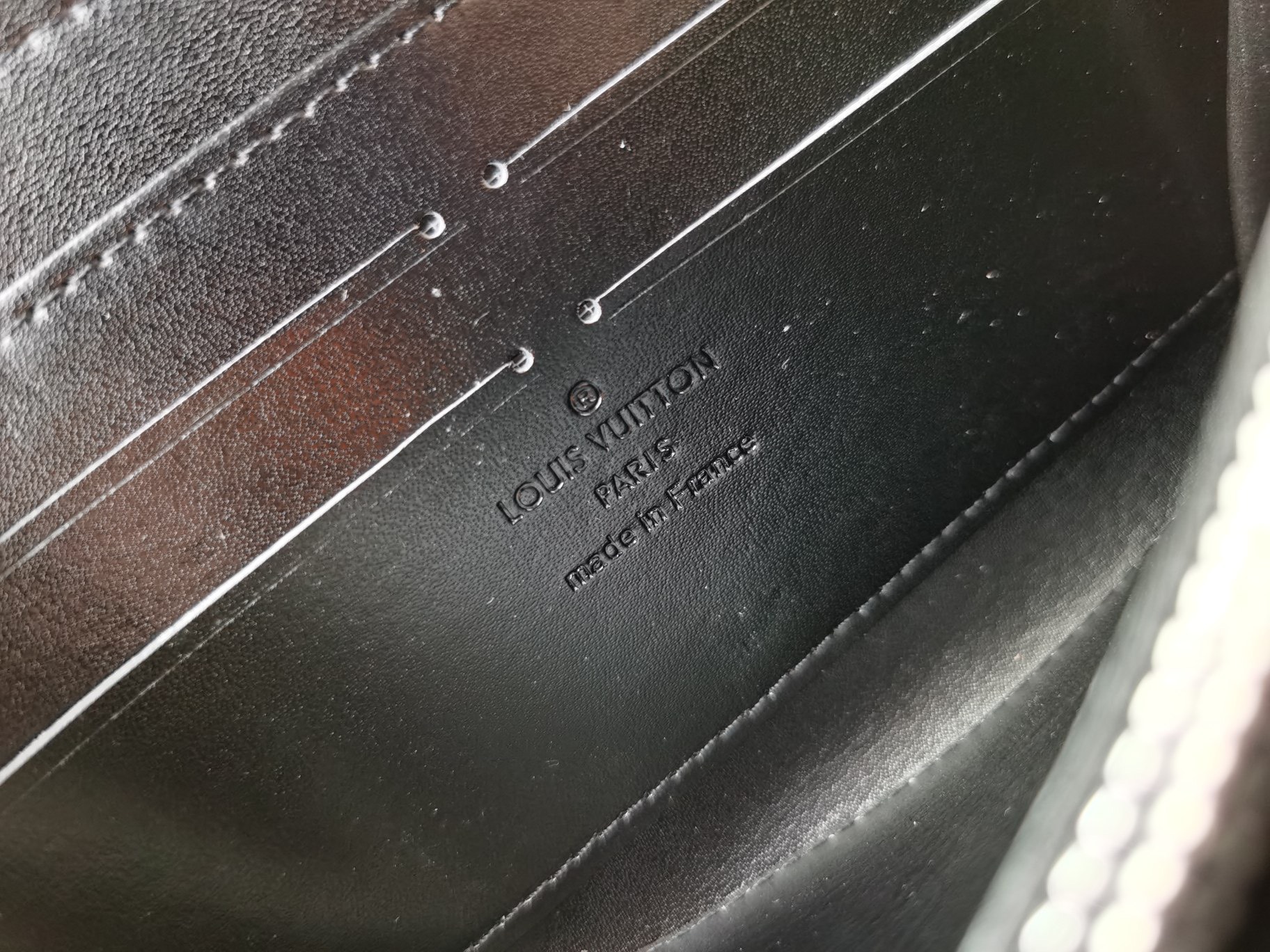 Ví nam Louis Vuitton siêu cấp VNSC2050 z3010802411546 0ad05082a6270ab830aed51b16da898d 510x383 - Ví nam Louis Vuitton siêu cấp VNSC2050