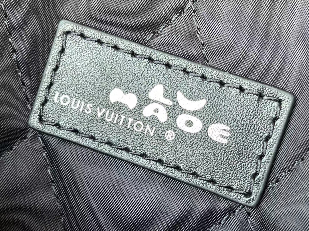 Túi xách nam Louis Vuitton Siêu Cấp TXNLV2067 z3023805454627 4dcd65482deff6c8e52cc06c8f999713 510x383 - Túi xách nam Louis Vuitton Siêu Cấp TXNLV2067