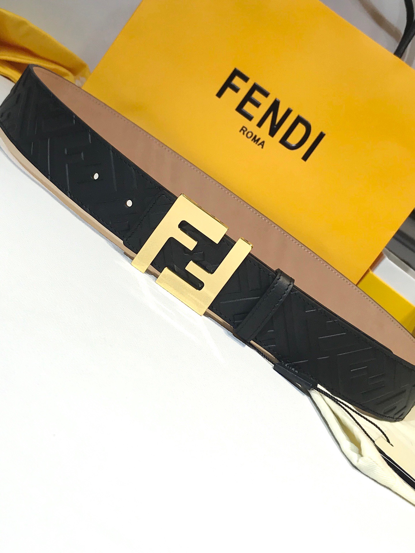 Thắt lưng nam FenDi siêu cấp TLNSC2084 z3032596176748 974cc8e69741dd9b35fca8497544039b 510x680 - Thắt lưng nam FenDi siêu cấp TLNSC2084