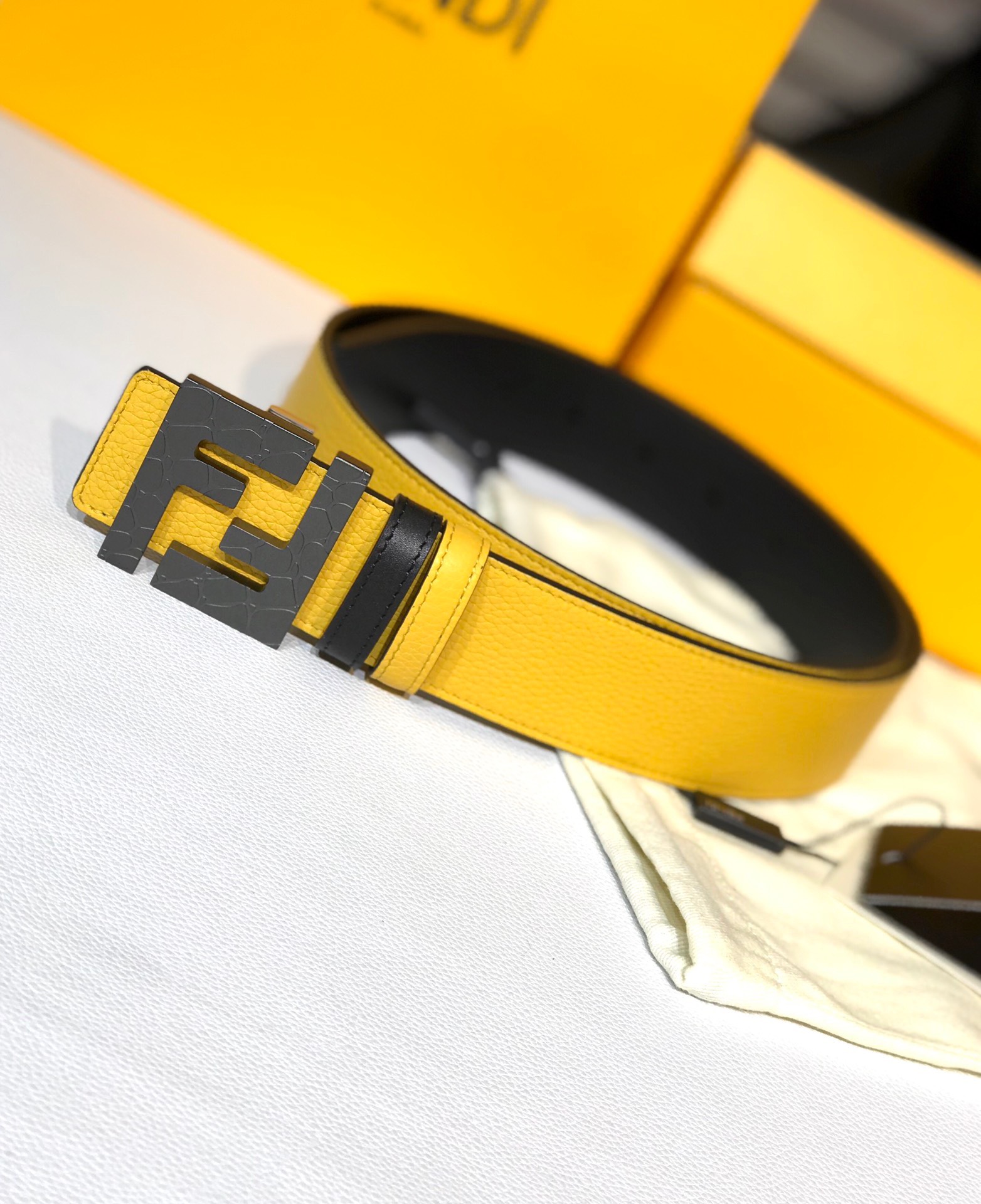 Thắt lưng nam FenDi siêu cấp TLNSC2085 z3032607186136 83f4ee3d942fe13507550e952f359946 510x626 - Thắt lưng nam FenDi siêu cấp TLNSC2085