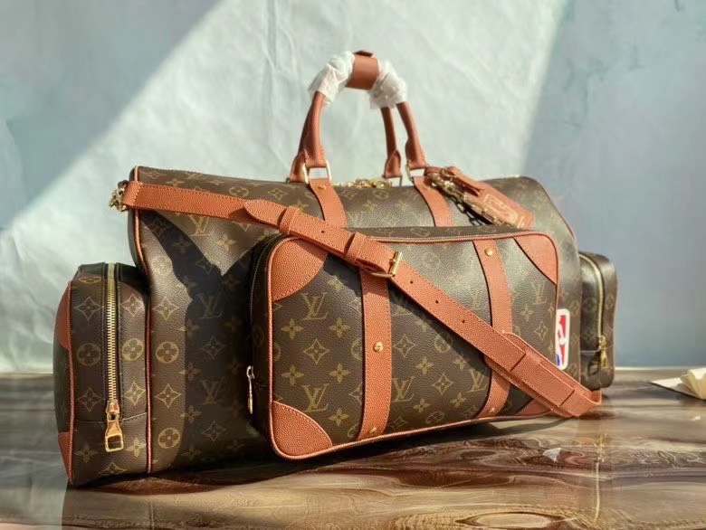 Túi xách nam Louis Vuitton Siêu Cấp TXNLV2094 z3052673378125 48fac9c819bcd845e640a96bcbacf8d0 510x383 - Túi xách nam Louis Vuitton Siêu Cấp TXNLV2094