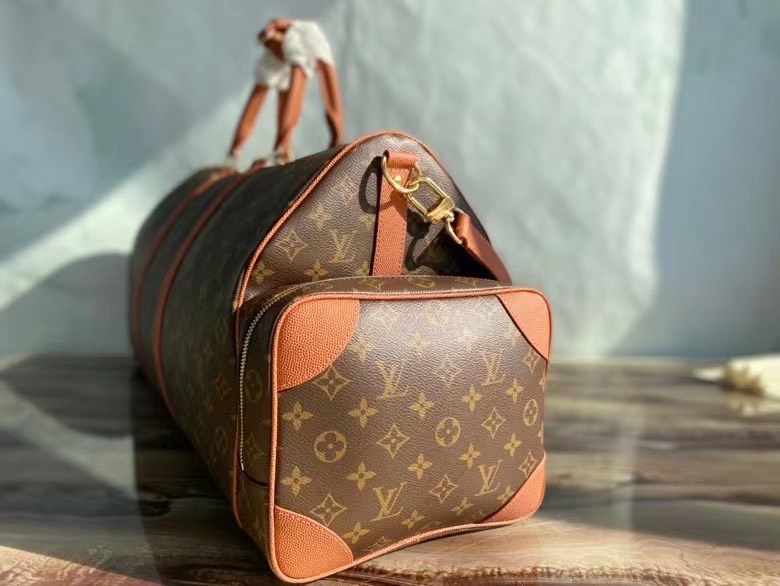 Túi xách nam Louis Vuitton Siêu Cấp TXNLV2094 z3052673385881 5b8f6aebe659288362e20db03ff183bf 510x383 - Túi xách nam Louis Vuitton Siêu Cấp TXNLV2094