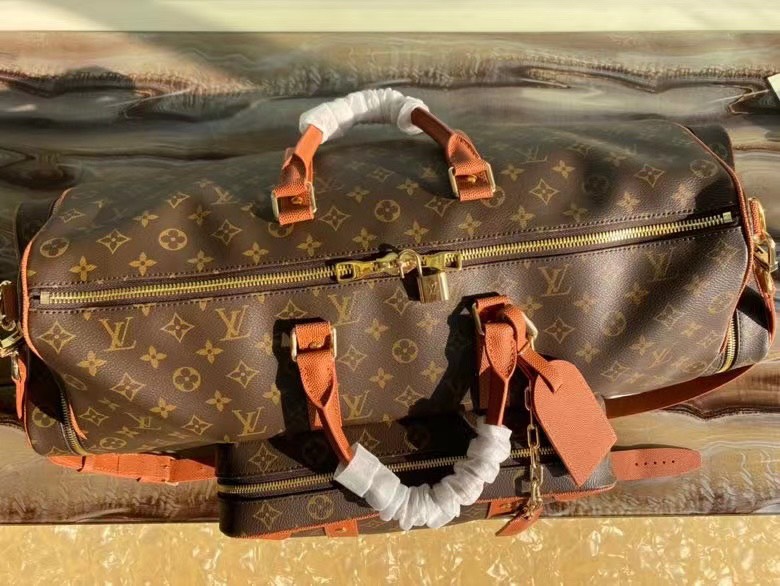 Túi xách nam Louis Vuitton Siêu Cấp TXNLV2094 z3052673398636 33e007a5c522df93bf23298d389d39da 510x383 - Túi xách nam Louis Vuitton Siêu Cấp TXNLV2094