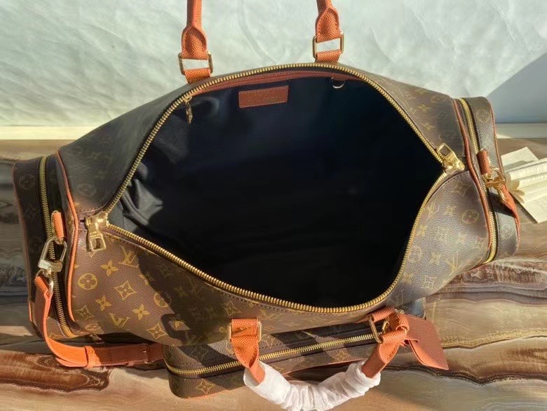 Túi xách nam Louis Vuitton Siêu Cấp TXNLV2094 z3052673429861 080fab2961b73f21b09450ff0f6d488c 510x383 - Túi xách nam Louis Vuitton Siêu Cấp TXNLV2094