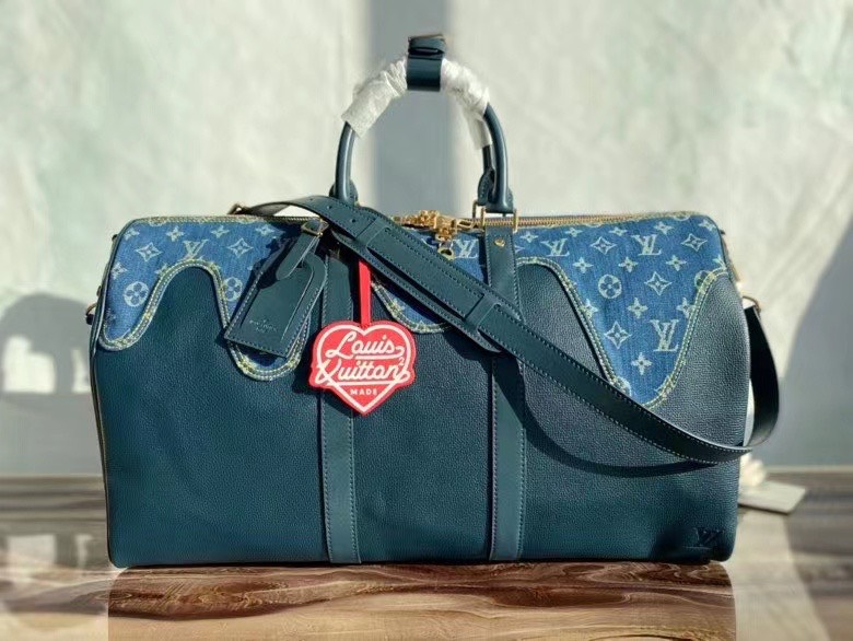 Túi xách nam Louis Vuitton Siêu Cấp TXNLV2095 z3052673681308 9fefedd77e6e6705a09ec632a95ce5aa 510x383 - Túi xách nam Louis Vuitton Siêu Cấp TXNLV2095