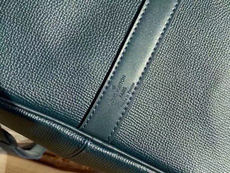 Túi xách nam Louis Vuitton Siêu Cấp TXNLV2095 z3052673695201 435bf6023dfbc46e1a165fc6b6adf79f 510x383 - Túi xách nam Louis Vuitton Siêu Cấp TXNLV2095