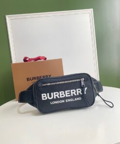 Túi xách nam Burberry Siêu Cấp TXNSC2113 z3083043024092 14a919effc631fc39d23fea51b9fe793 247x296 - Túi xách nam Burberry Siêu Cấp TXNSC2113