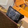 Túi xách nam Louis Vuitton Siêu Cấp TXNLV2141 z3095506231696 41fba27cddae384909b023a606c29798 100x100 - Túi xách nam Louis Vuitton Siêu Cấp TXNLV2141