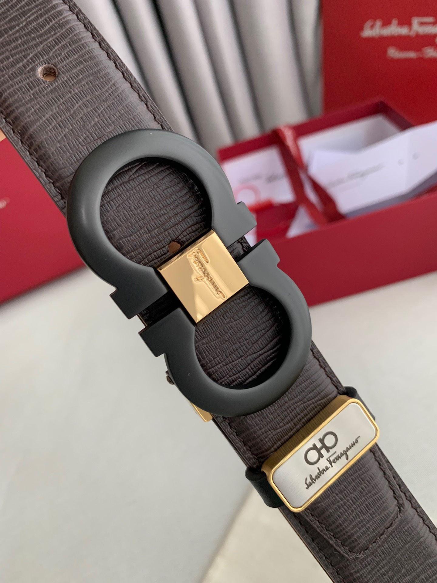 Thắt lưng nam Salvatore Ferragamo siêu cấp TLSC2140 z3163275927825 10de8c627879d504e06a0516c7fd9ae6 510x680 - Thắt lưng nam Salvatore Ferragamo siêu cấp TLSC2140