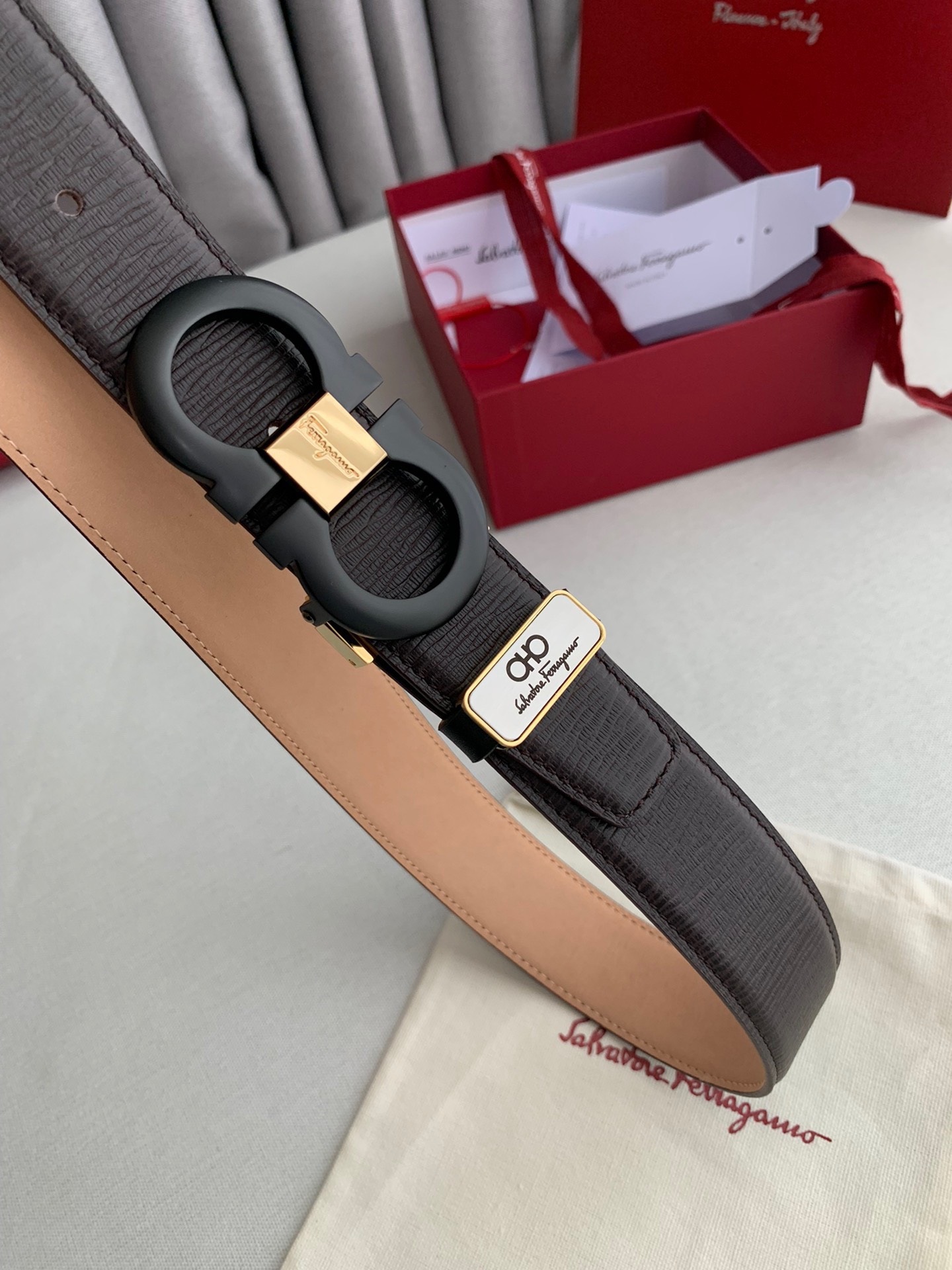 Thắt lưng nam Salvatore Ferragamo siêu cấp TLSC2140 z3163275932885 a609818a5c73724d82f781c3bda51359 510x680 - Thắt lưng nam Salvatore Ferragamo siêu cấp TLSC2140