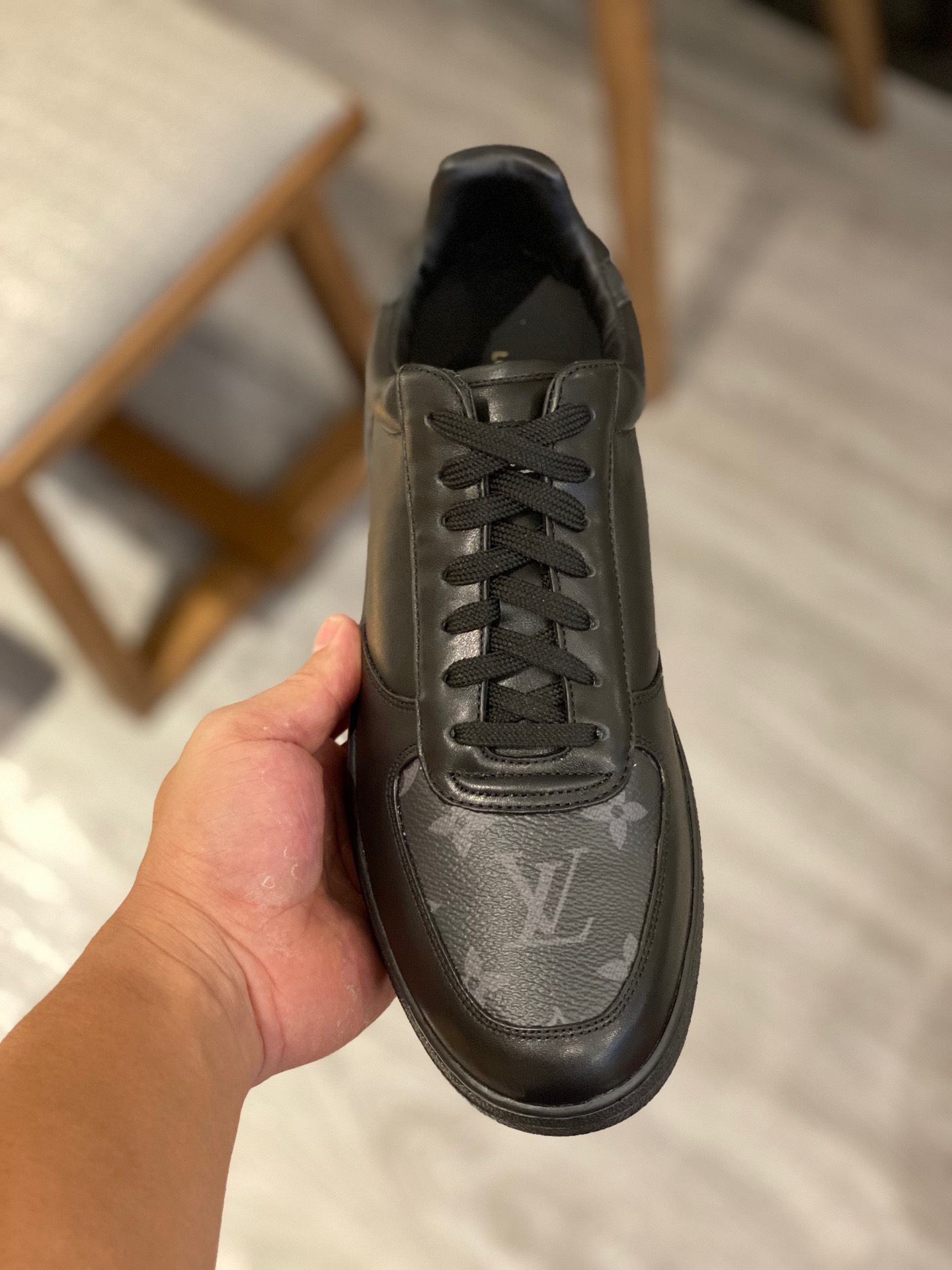 Giày Nam Louis Vuitton Siêu Cấp GNLV2143 z3168460431131 6ee8ed163c0a953b80d0fd0732b0341e 510x680 - Giày Nam Louis Vuitton Siêu Cấp GNLV2143