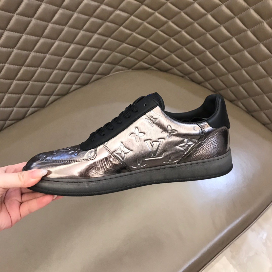 Giày Nam Louis Vuitton Siêu Cấp GNLV2145 z3168460980630 b7b933cf79a2f9a36c61d67b0d80bd6f 510x510 - Giày Nam Louis Vuitton Siêu Cấp GNLV2145