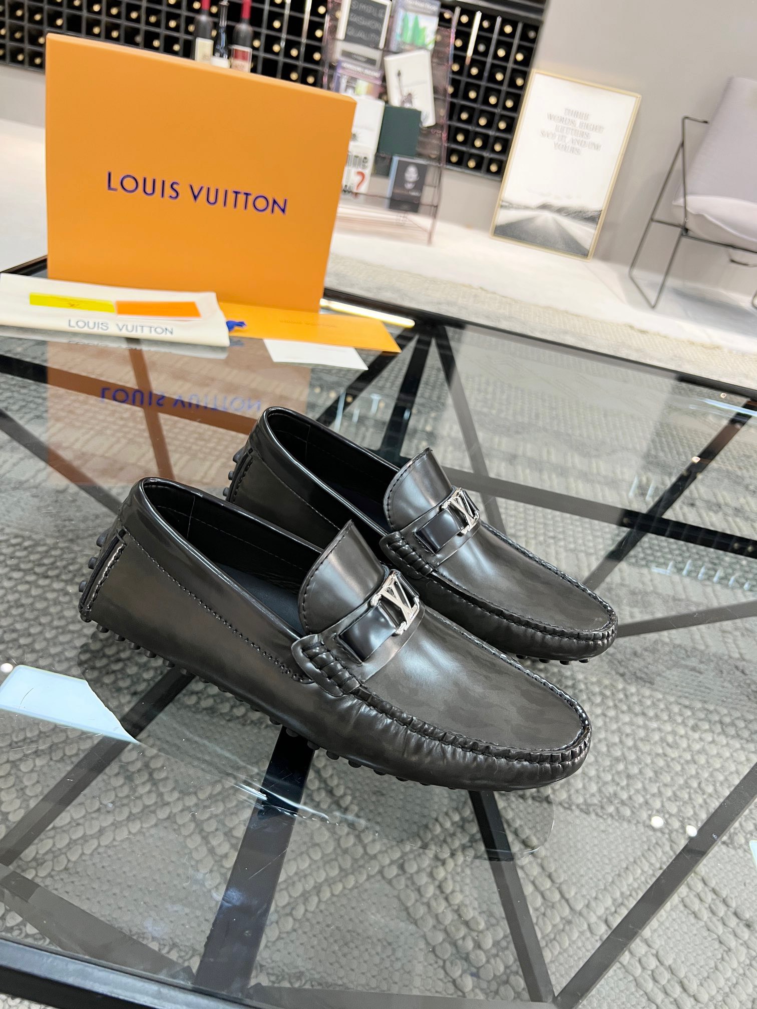 Giày Nam Louis Vuitton Siêu Cấp GNLV2167 z3186582684364 ce423b2760ac99e58f13cf79fbf7374c 510x680 - Giày Nam Louis Vuitton Siêu Cấp GNLV2167