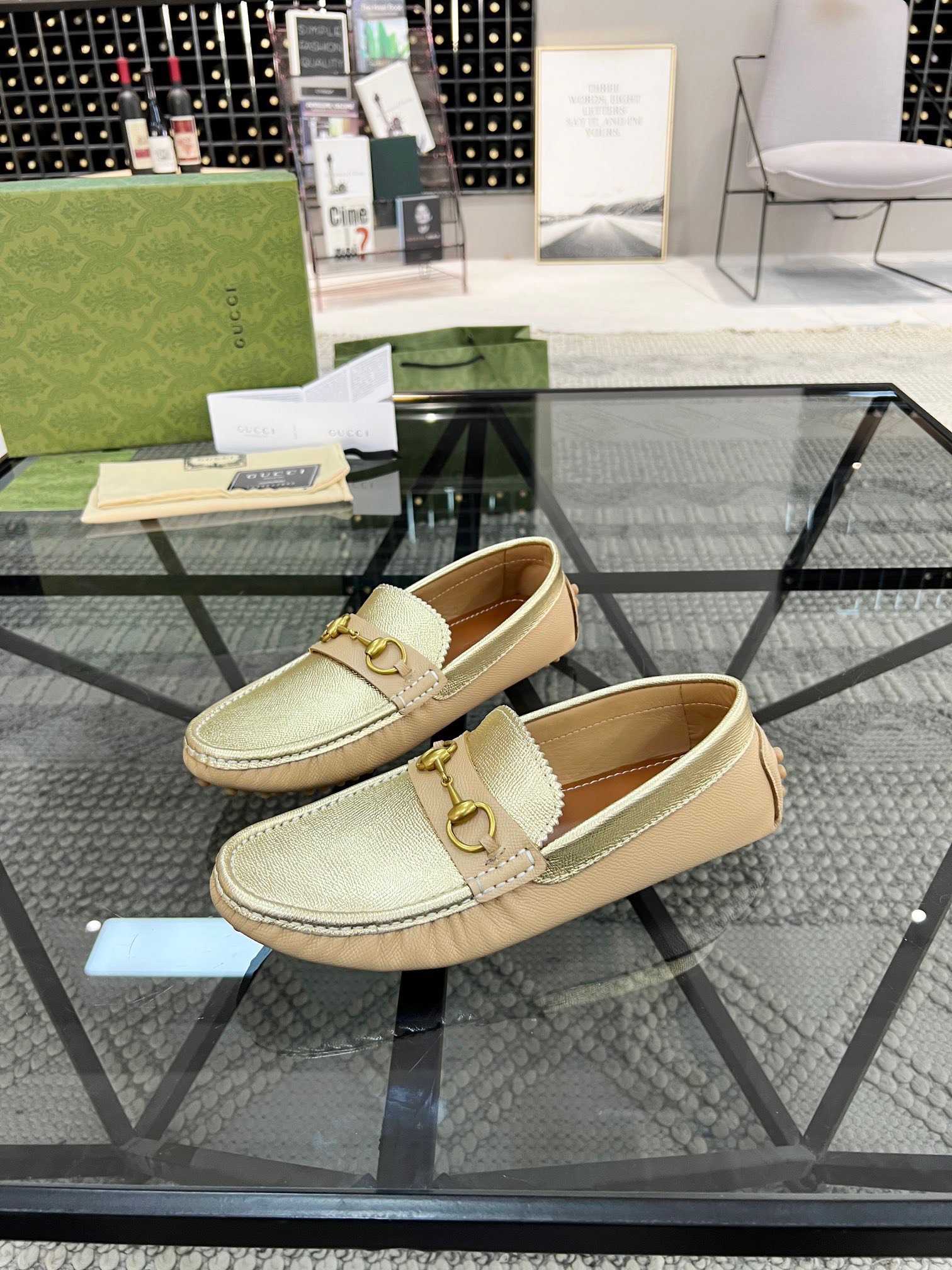 Giày Nam Gucci Siêu Cấp GNGC2175 z3186591745696 38398ae4e22c3817fde3bad60e6e6da8 510x680 - Giày Nam Gucci Siêu Cấp GNGC2175