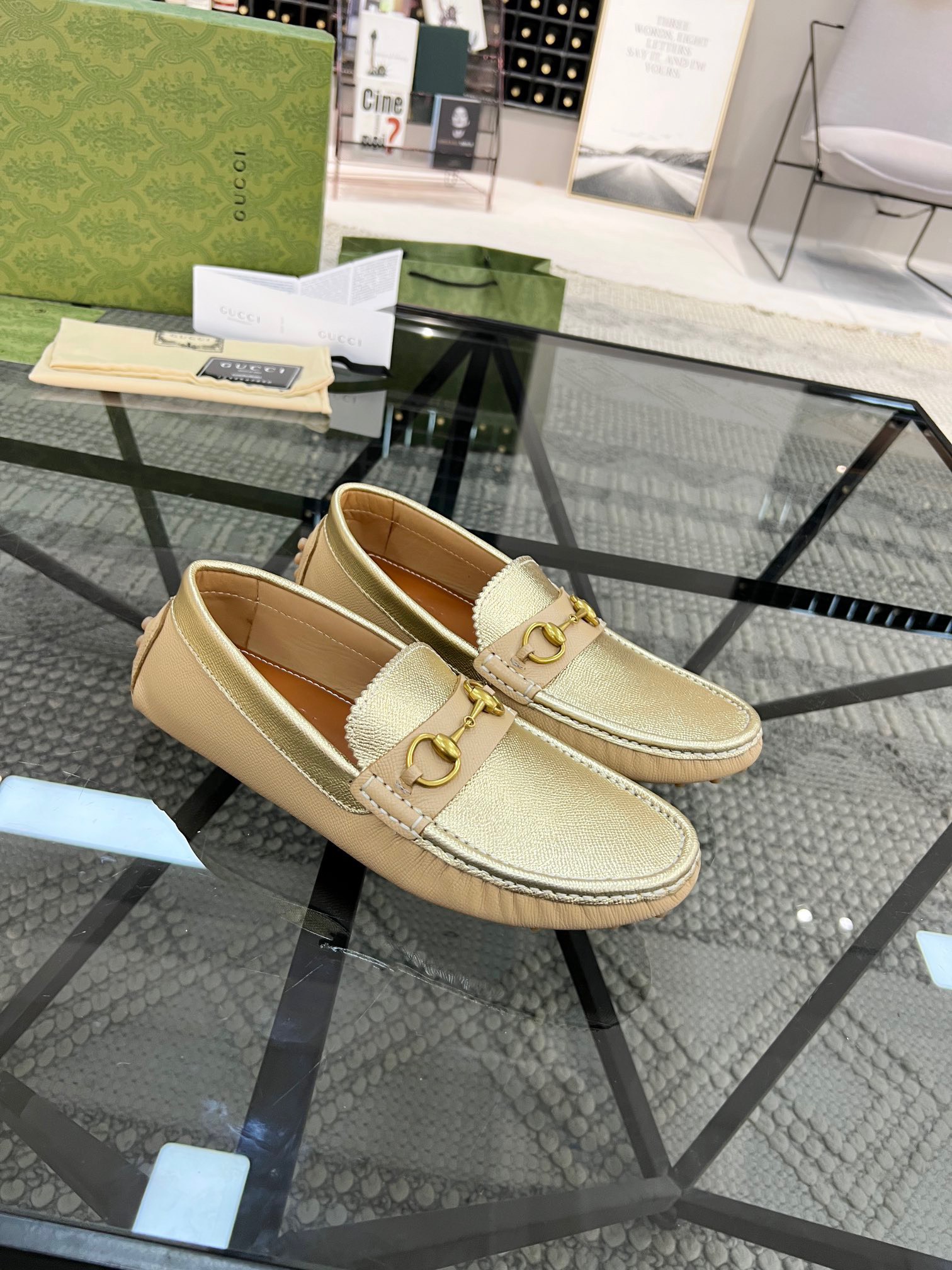 Giày Nam Gucci Siêu Cấp GNGC2175 z3186591749871 b1e9ec415e6d9b3b0e2873de43db1d3d 510x680 - Giày Nam Gucci Siêu Cấp GNGC2175