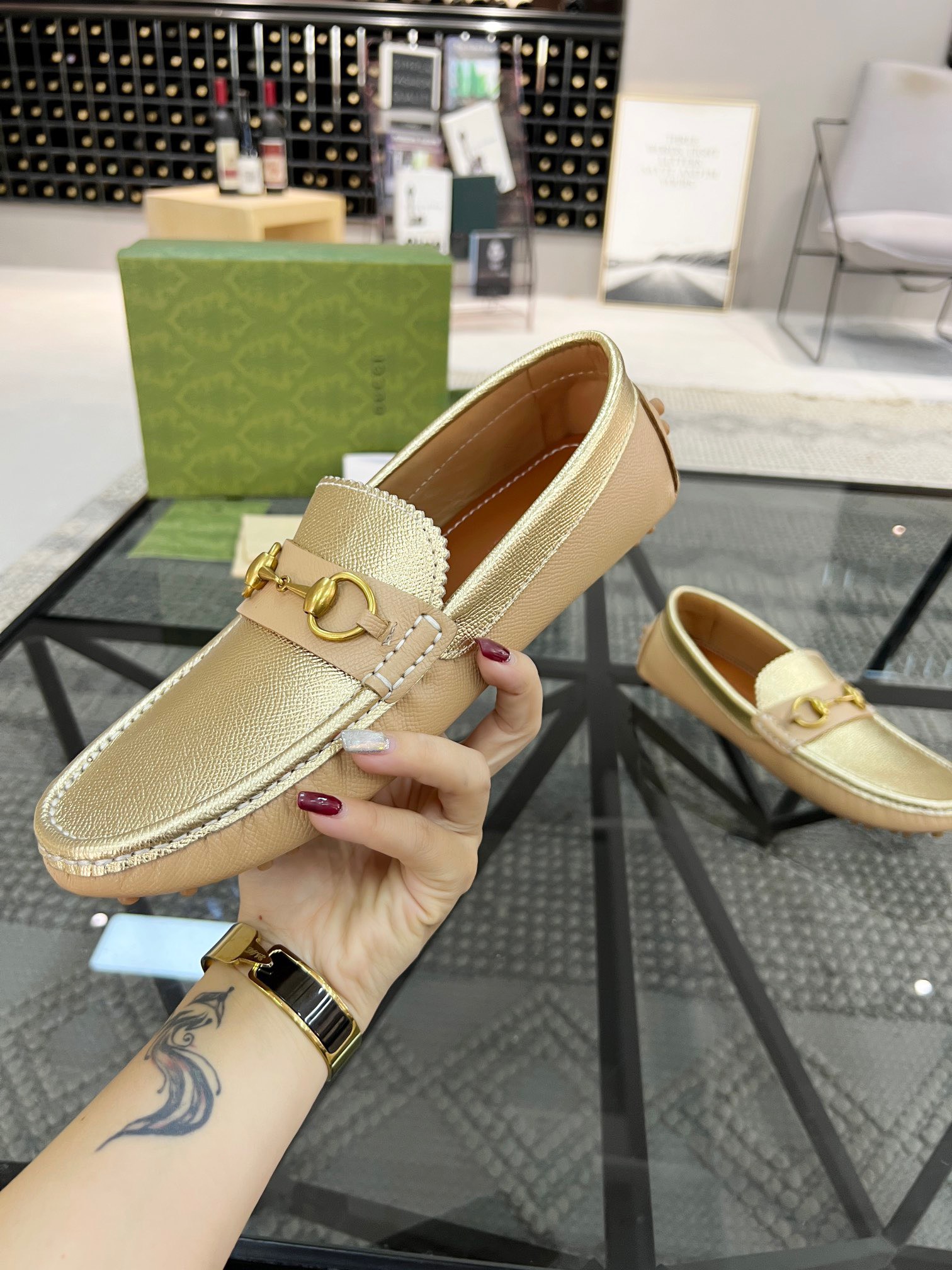 Giày Nam Gucci Siêu Cấp GNGC2175 z3186591758847 c727e3431d805982eca7631eec75862b 510x680 - Giày Nam Gucci Siêu Cấp GNGC2175