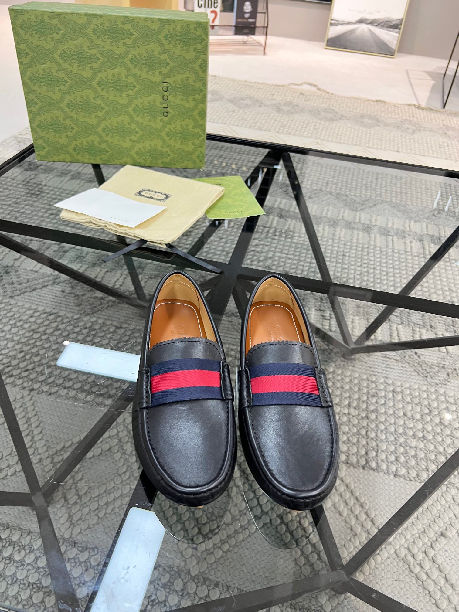 Giày Nam Gucci Siêu Cấp GNGC2178 z3186593985724 199a708cd16e3f176d80b7b4a5dd2ec2 510x680 - Giày Nam Gucci Siêu Cấp GNGC2178