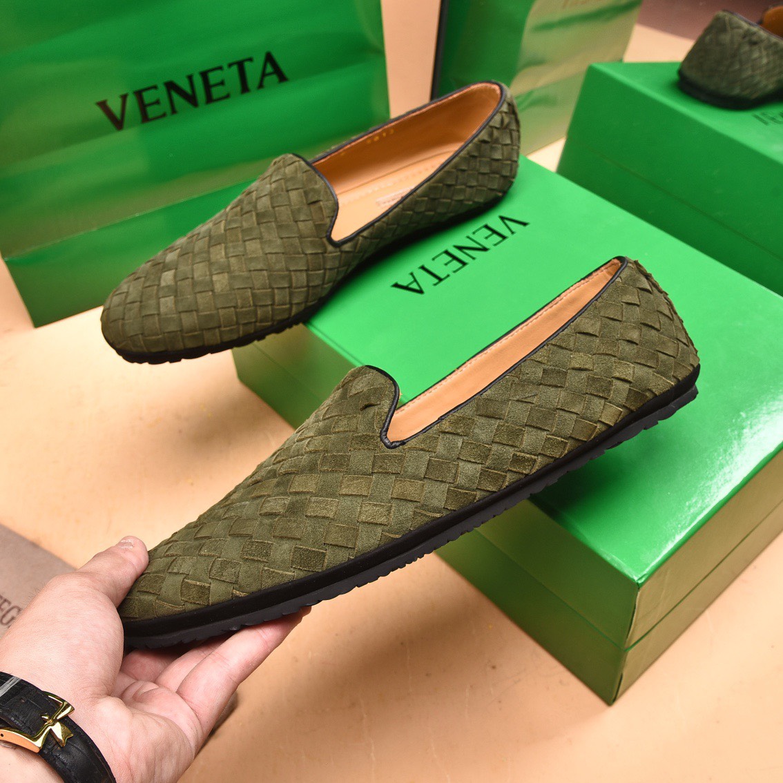 Giày nam Bottega Veneta siêu cấp MSSC2210 z3204390554646 e1fe81331e22704798b0e2d83170c390 510x510 - Giày nam Bottega Veneta siêu cấp MSSC2210