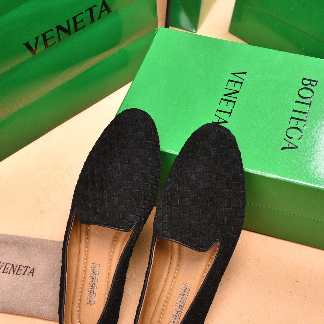Giày nam Bottega Veneta siêu cấp MSSC2211 z3204390899755 562c288dd312bbc14c68c4977f907f73 510x510 - Giày nam Bottega Veneta siêu cấp MSSC2211