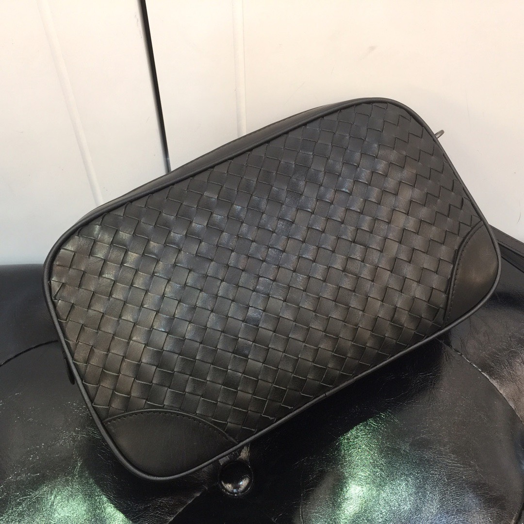 Ví nam Bottega Veneta Siêu Cấp VNSC2219 z3213039612001 fdcd6533c5e5cd1c7aab68753466bd37 510x510 - Ví nam Bottega Veneta Siêu Cấp VNSC2219