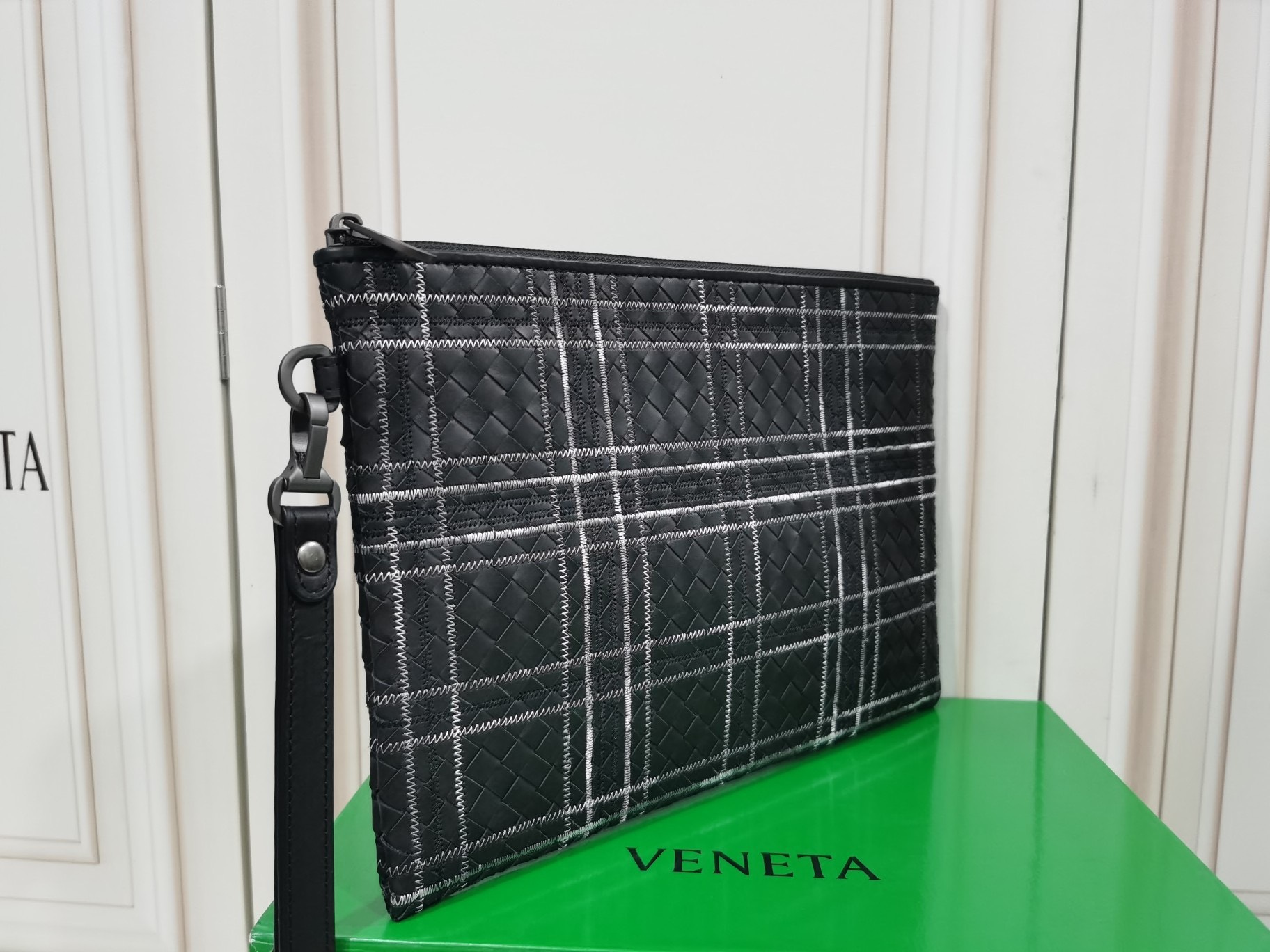 Ví nam Bottega Veneta Siêu Cấp VNSC2220 z3213040055047 189aaaaa0c3fdf250ebfcc55e28f771b 510x383 - Ví nam Bottega Veneta Siêu Cấp VNSC2220