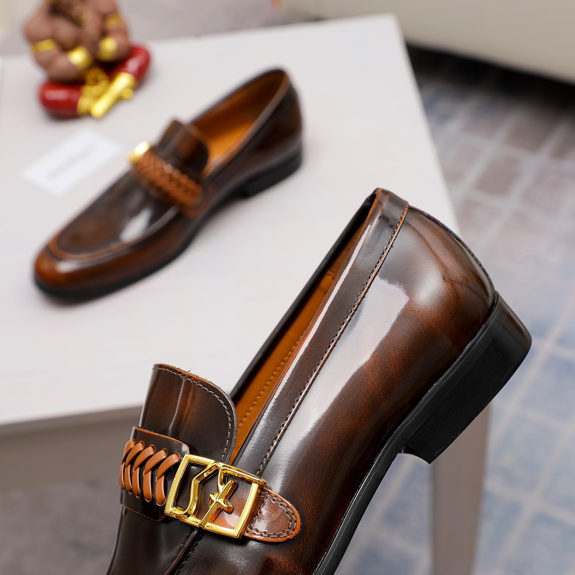 Giày nam Salvatore Ferragamo siêu cấp GNSC2248 z3213003462932 76f079e7a21b26e2e433a6a6259fc3a4 510x510 - Giày nam Salvatore Ferragamo siêu cấp GNSC2248