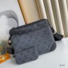 z3213130078643 8114f08e69de4af31da4c11c3da1a8d7 100x100 - Túi xách nam Bottega Veneta Siêu Cấp TXNSC2218