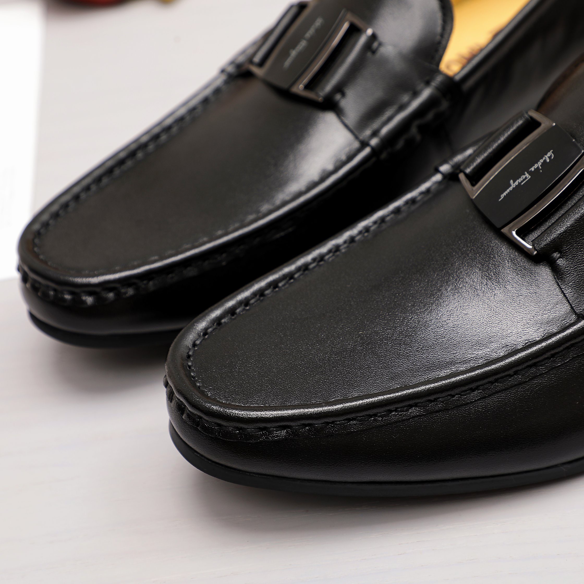 Giày nam Salvatore Ferragamo siêu cấp GNSC2253 z3230905416932 ce5222cdabf4f37212349c98702f1b3b 510x510 - Giày nam Salvatore Ferragamo siêu cấp GNSC2253