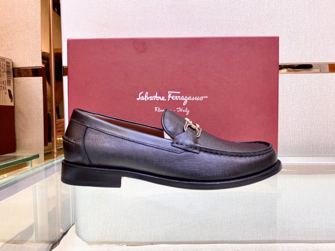 Giày nam Salvatore Ferragamo siêu cấp GNSC2255 z3232604291339 5548cc2e6ff6b931a33885cc0e9506e4 510x383 - Giày nam Salvatore Ferragamo siêu cấp GNSC2255