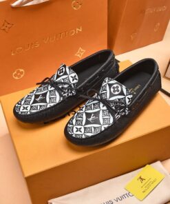 Giày Nam Louis Vuitton Siêu Cấp GNLV2281 z3247002802181 12d9de8ce91bab9f836a0db4b3212810 247x296 - Giày Nam Louis Vuitton Siêu Cấp GNLV2281