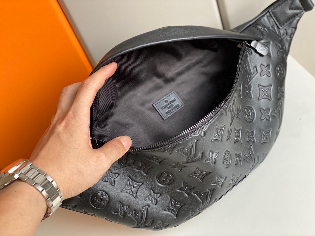 Túi xách nam Louis Vuitton Siêu Cấp TXNLV2295 z3258327292869 a31e9f9a119621925c6e2d2a7df9dcb3 510x383 - Túi xách nam Louis Vuitton Siêu Cấp TXNLV2295