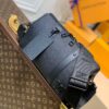 z3261265008930 8a127415efe36810668dacfe6e508d1e 100x100 - Túi xách nam Louis Vuitton Siêu Cấp TXNLV2301