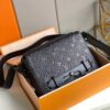 z3263717079120 07c3fbfc1e41566e1494026797dc6dca 1 100x100 - Túi xách nam Louis Vuitton Siêu Cấp TXNLV2302