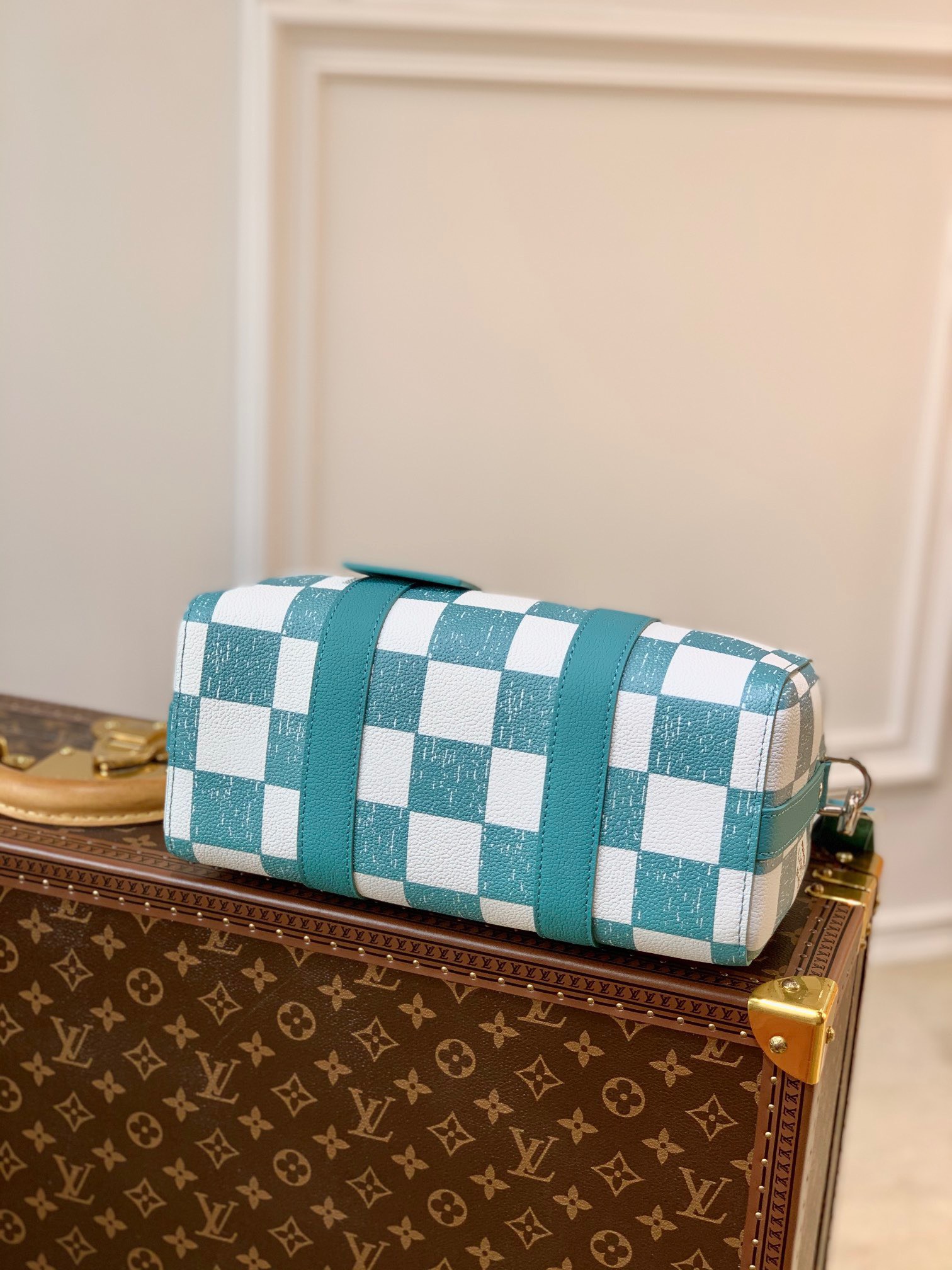 Túi xách nam Louis Vuitton Siêu Cấp TXNLV2312 z3272071207684 f01500260539474b1ac450977c8587b0 510x680 - Túi xách nam Louis Vuitton Siêu Cấp TXNLV2312