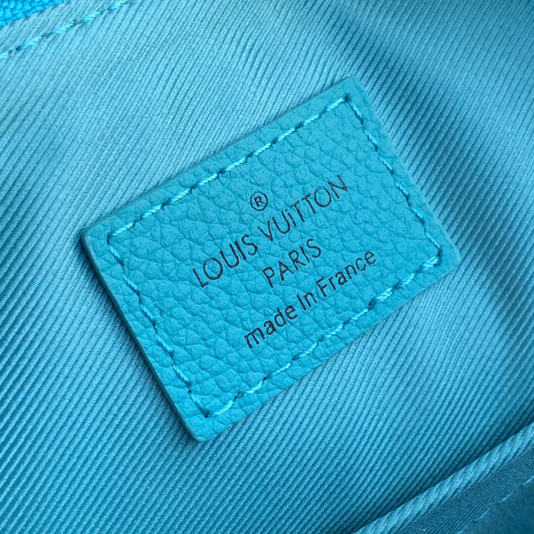 Túi xách nam Louis Vuitton Siêu Cấp TXNLV2312 z3272071223375 5c240c9d8c14c5e17dda1e4673e36a75 510x510 - Túi xách nam Louis Vuitton Siêu Cấp TXNLV2312
