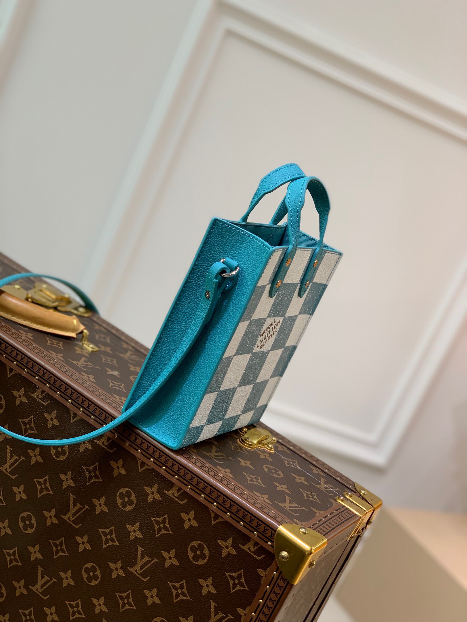 Túi xách nam Louis Vuitton Siêu Cấp TXNLV2314 z3272071964460 01416f383200758bfa0bf2d652b79326 510x680 - Túi xách nam Louis Vuitton Siêu Cấp TXNLV2314