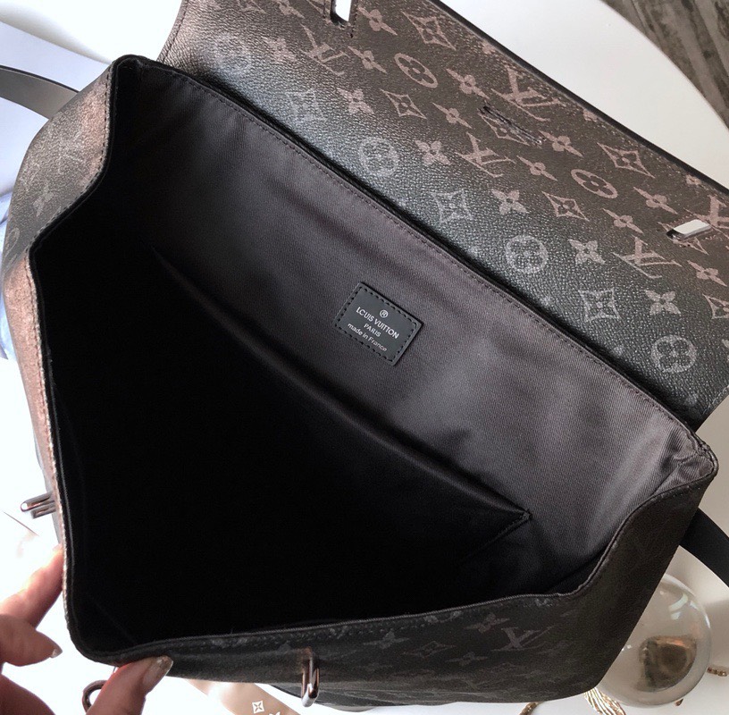 Túi xách nam Louis Vuitton Siêu Cấp TXNLV2322 z3280310085430 5596a734456cf6871c06c3e6efeb1839 510x500 - Túi xách nam Louis Vuitton Siêu Cấp TXNLV2322