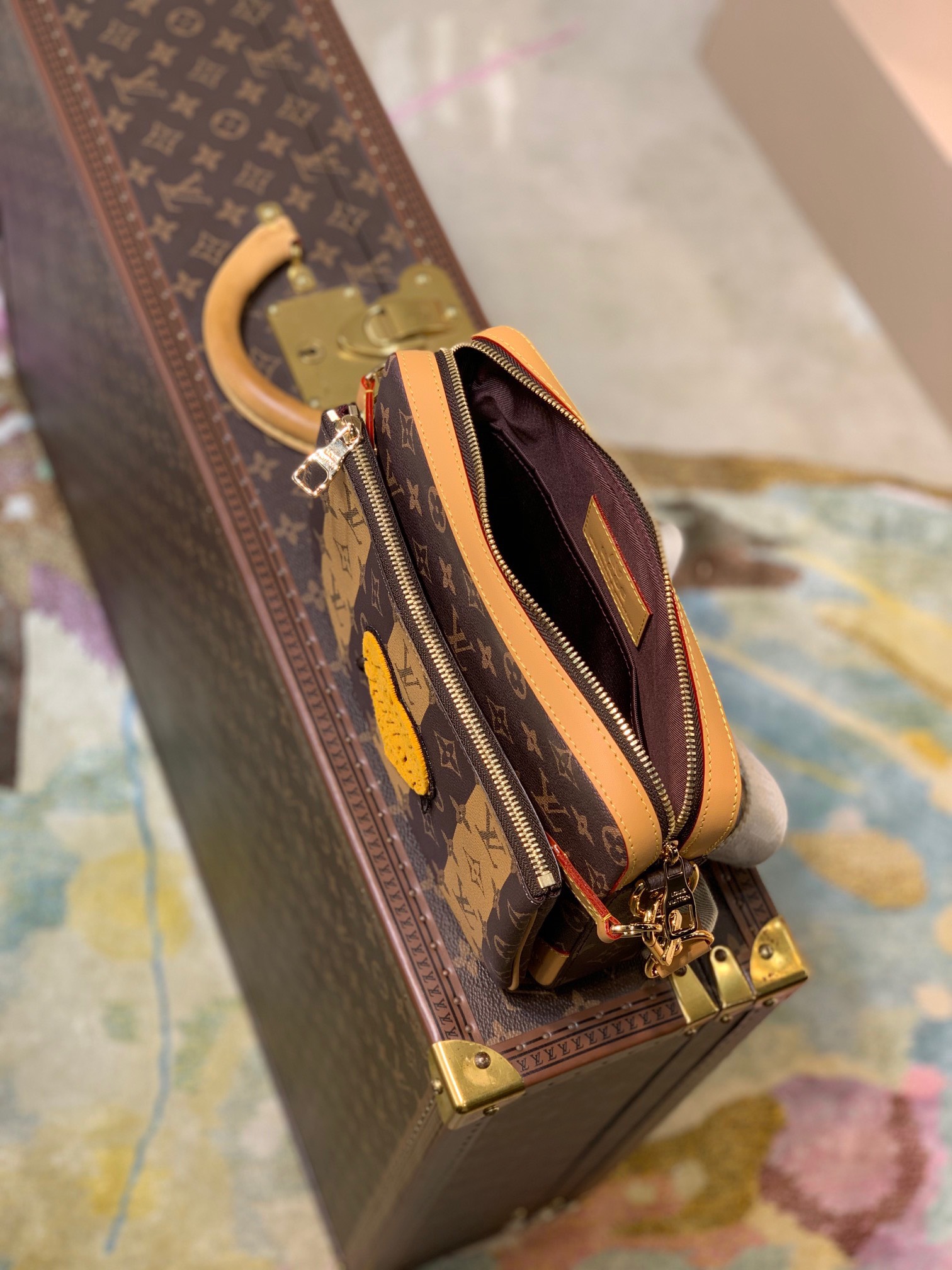 Túi xách nam Louis Vuitton Siêu Cấp TXNLV2323 z3280311177855 9ca3a3a778b0c535605c16590941421c 510x680 - Túi xách nam Louis Vuitton Siêu Cấp TXNLV2323